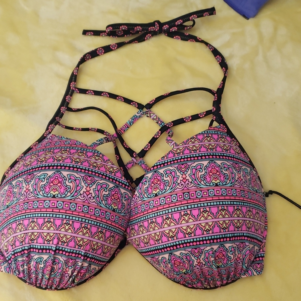 Bikini top